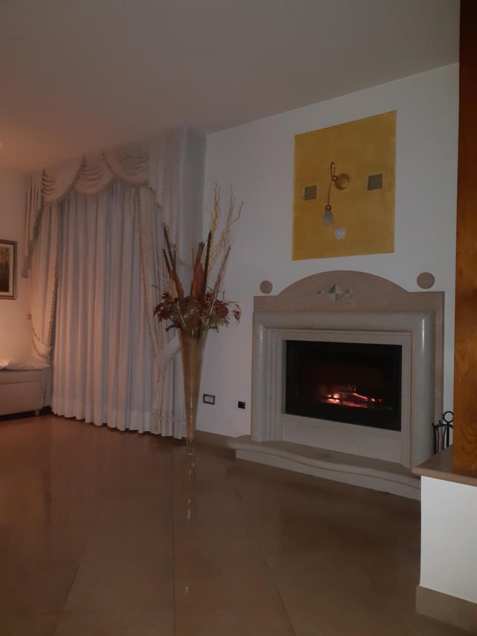 Villa Gioia Rooms Montegranaro Exterior photo